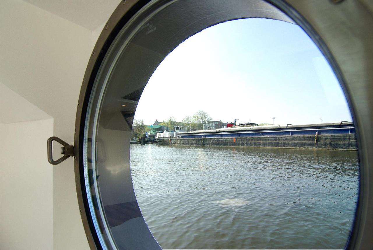 Eco Houseboat Hotel Amsterdam Exterior photo
