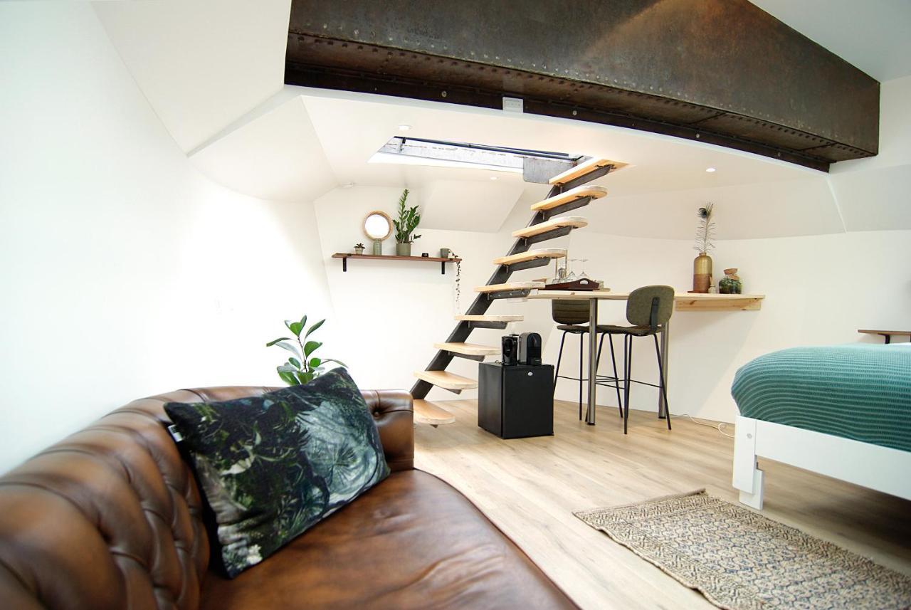 Eco Houseboat Hotel Amsterdam Exterior photo
