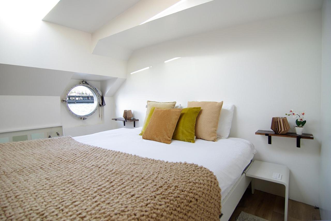Eco Houseboat Hotel Amsterdam Exterior photo