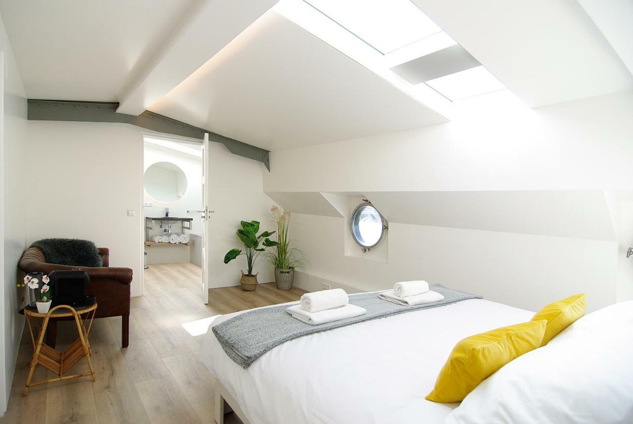 Eco Houseboat Hotel Amsterdam Exterior photo